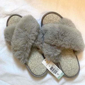 NWT KB Crossover Slipper Sandals